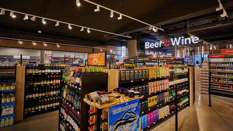 Giant Riverwalk 'Beer & Wine' Department